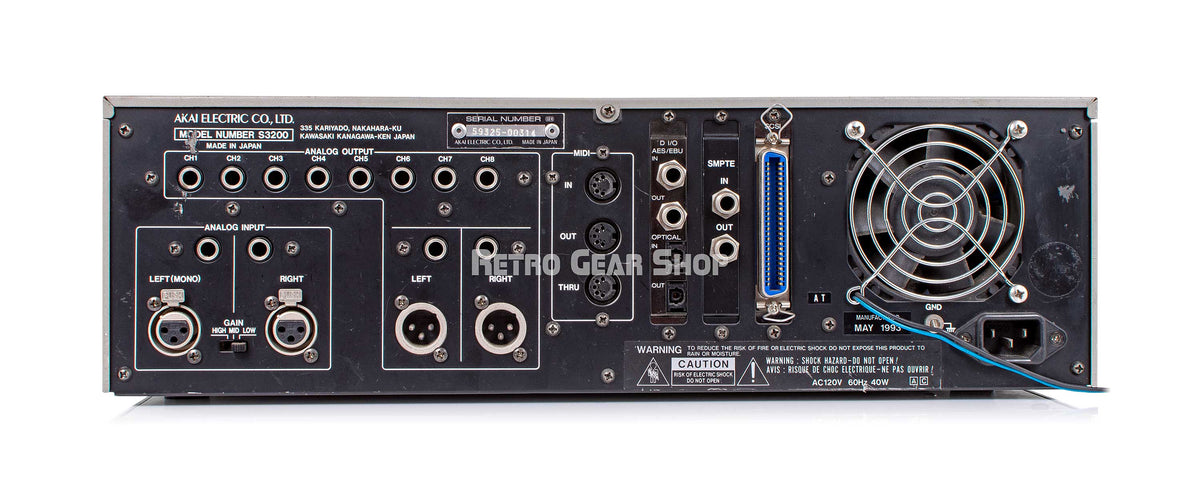 Akai S3200 Sampler MIDI Stereo Digital Rackmount Sampler 