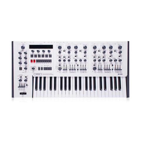 UDO DMNO 8-Voice Polyphonic Dual Module Binaural Analog-Hybrid Synthesizer White
