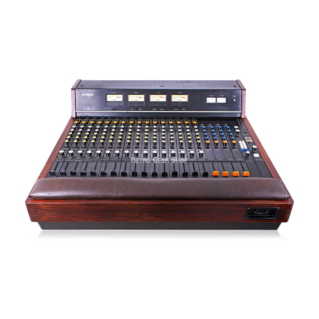 Yamaha PM-1000 16-Channel 4-Bus Mixing Console with Road Case Vintage Rare