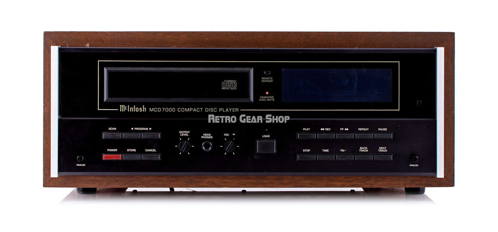 McIntosh MCD7000 Front