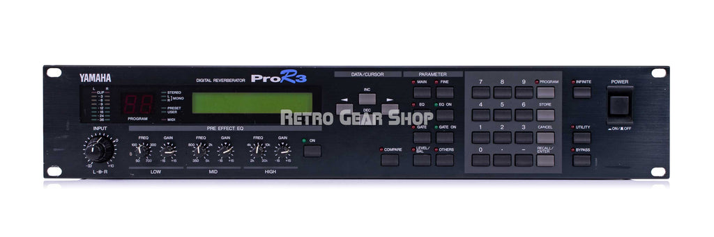Yamaha ProR3 Front