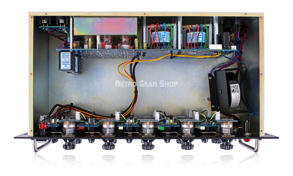 IGS 825EQ 6db Internals Top