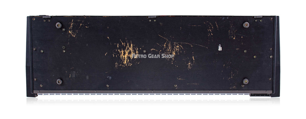 Roland Juno-106 Bottom