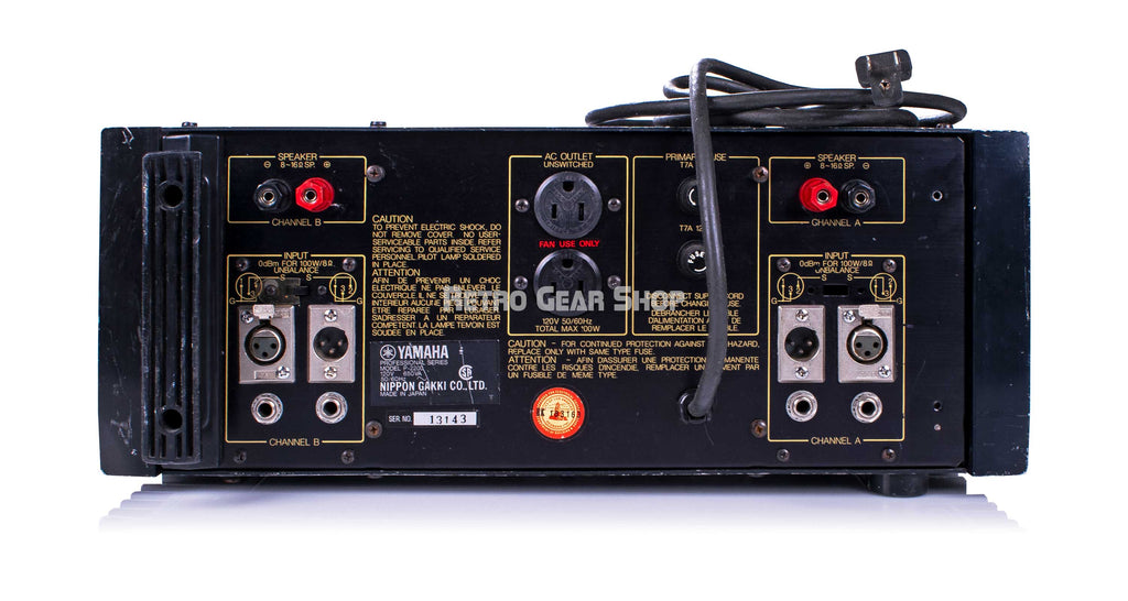 Yamaha P-2200 Rear