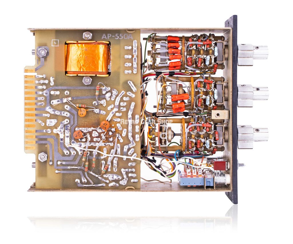 API Vintage Console 1969 550 Internals Right