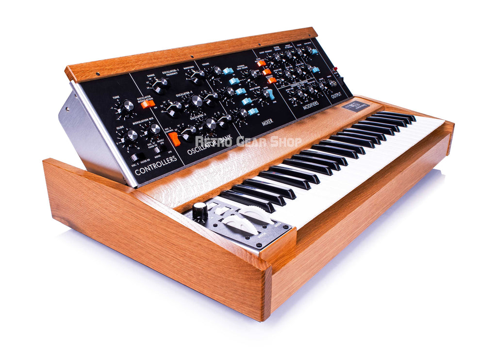 Moog Minimoog Model D Bob Moog Tribute Edition 2026 Top Left