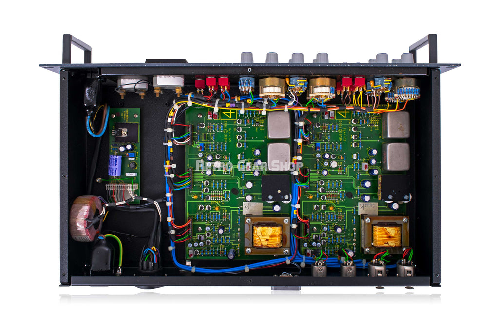 Neve 33609/C Internals