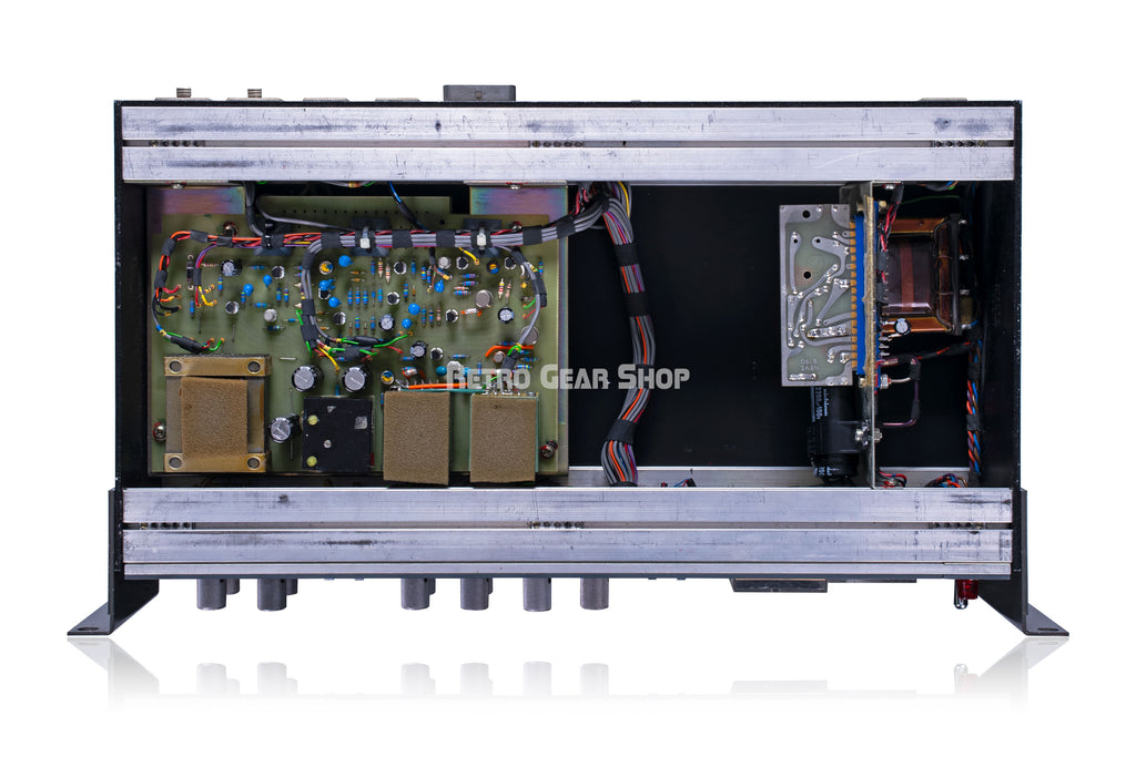 Neve 33609 Internals