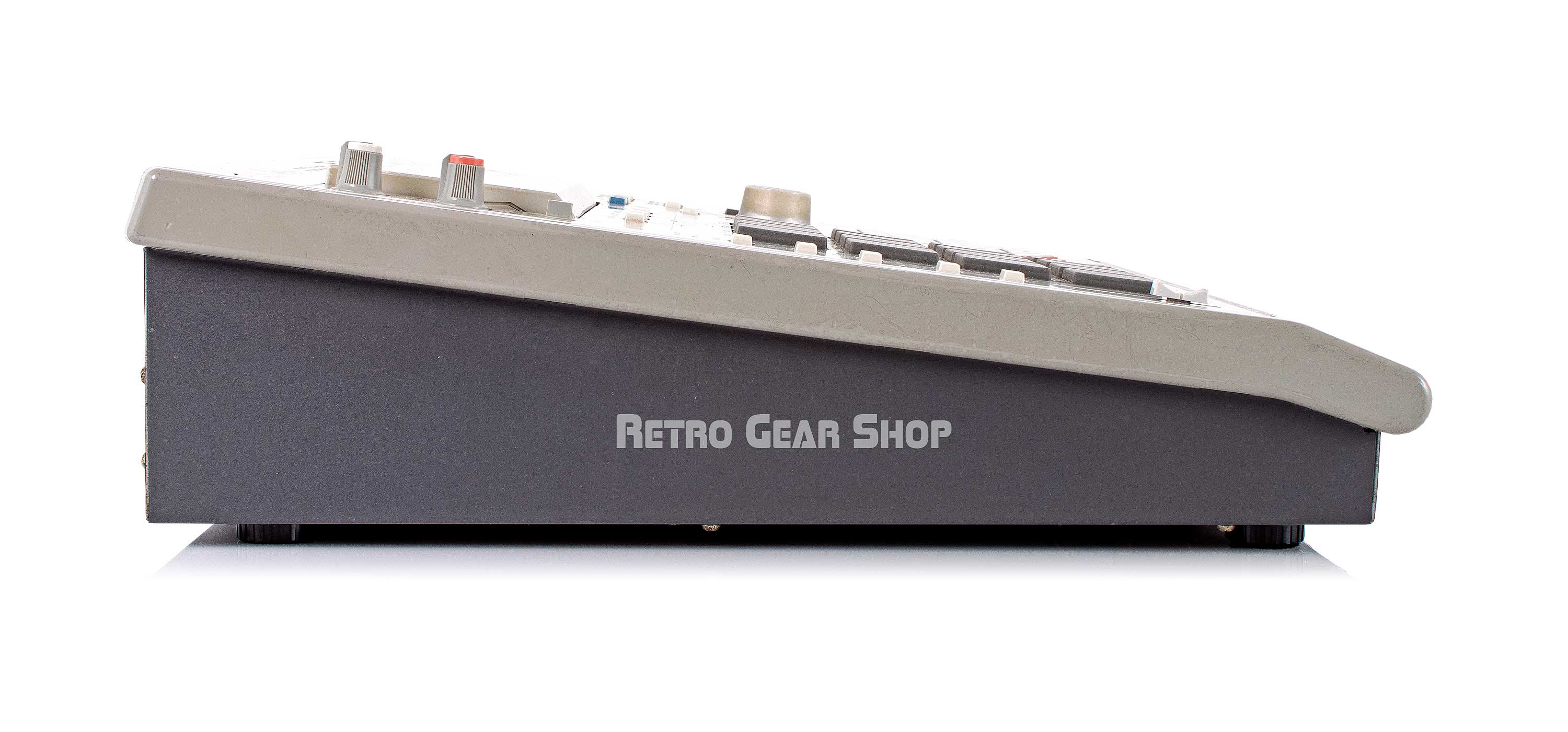 Akai MPC3000 MIDI Drum Machine Sampler Production Center Vintage