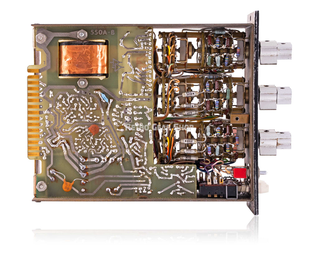 API 550A Vintage Pair Internals Right