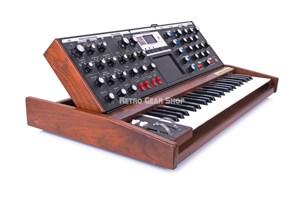 Moog Minimoog Voyager Top Left