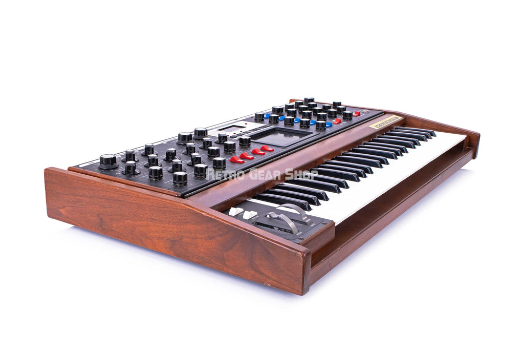 Moog Minimoog Voyager Top Left