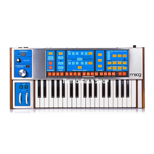 Moog Source Vintage Analog Synthesizer Keyboard