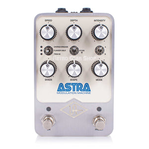 Universal Audio Astra Modulation Machine Tube Tremelo Flanger Chorus Guitar Effect Pedal