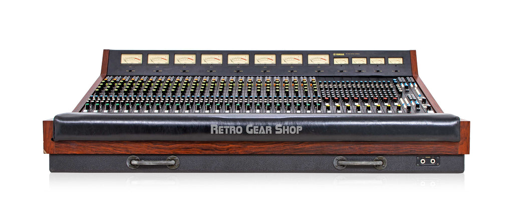 Yamaha PM-2000 Front