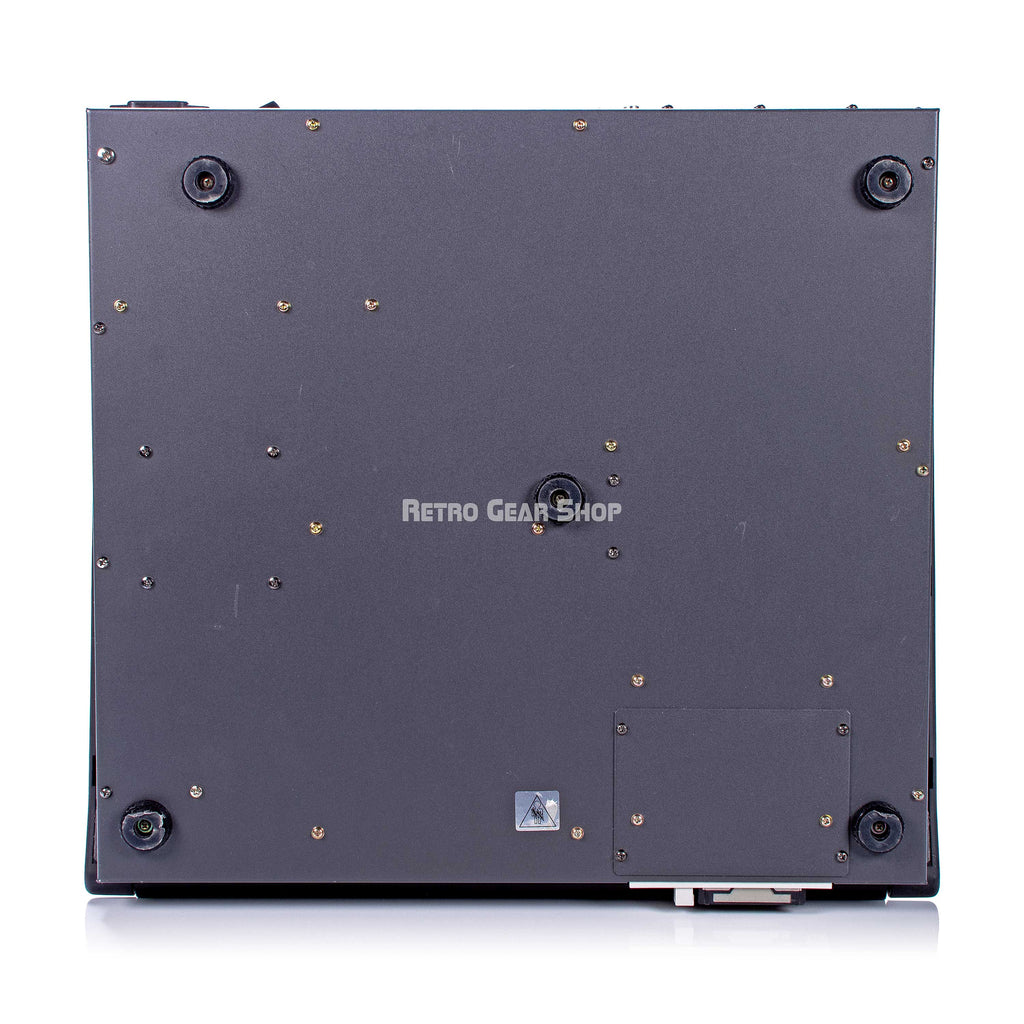 Akai MPC3000 LE Bottom