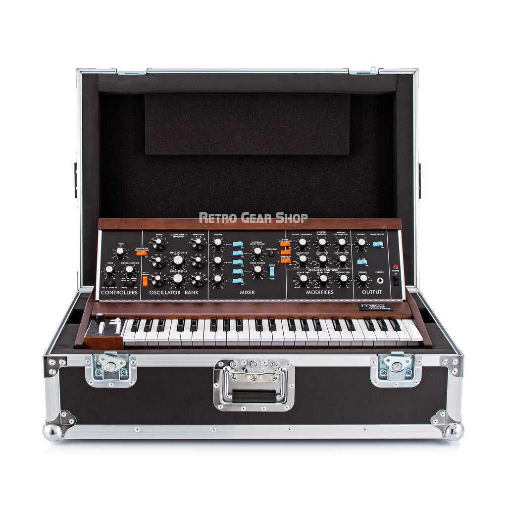 Moog Minimoog Model D ATA Road Case Open