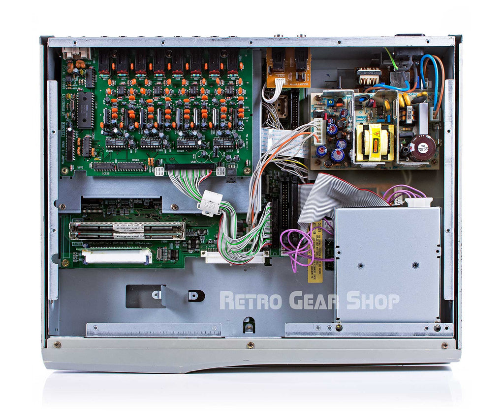 Akai MPC2000XL Internals