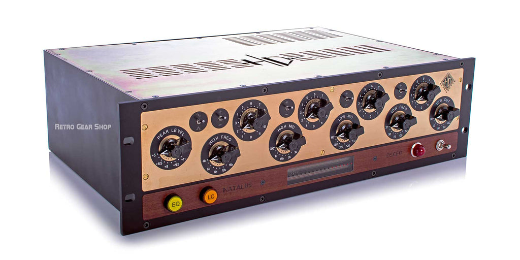 Harris Doyle Natalus DSCEQ Top Left