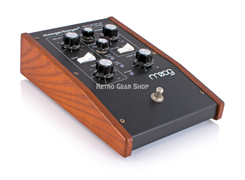 Moog Moogerfooger Super Delay MF-104SD Top Left