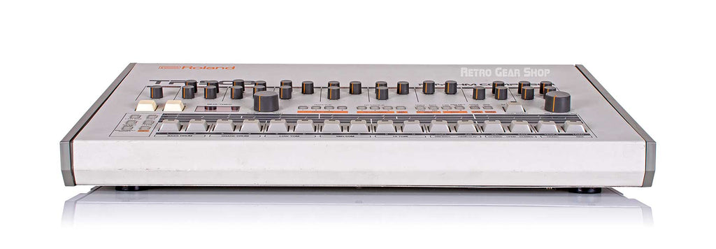 Roland TR-909 Front