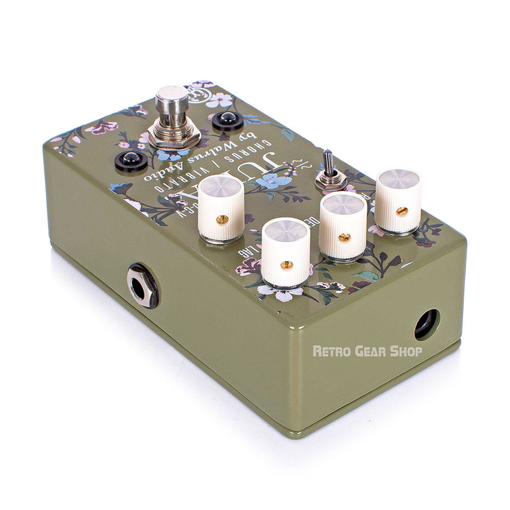 Walrus Audio Julia Analog Chorus/Vibrato Floral Series Right Rear