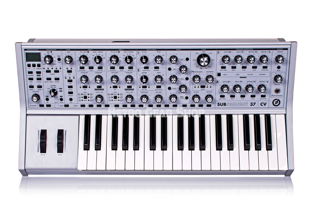 Moog Subsequent 37 CV Top