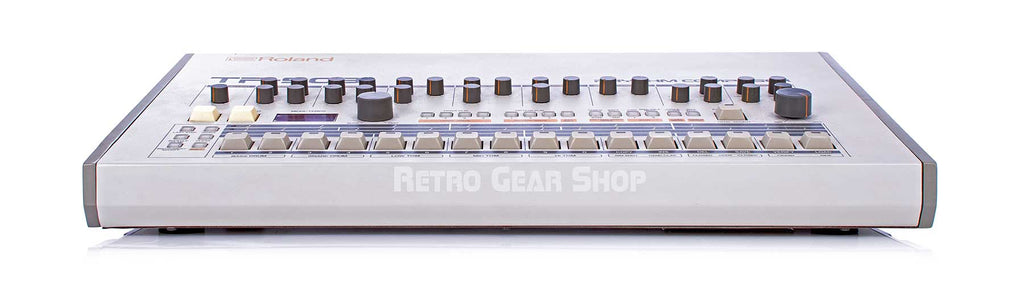 Roland TR-909 Front