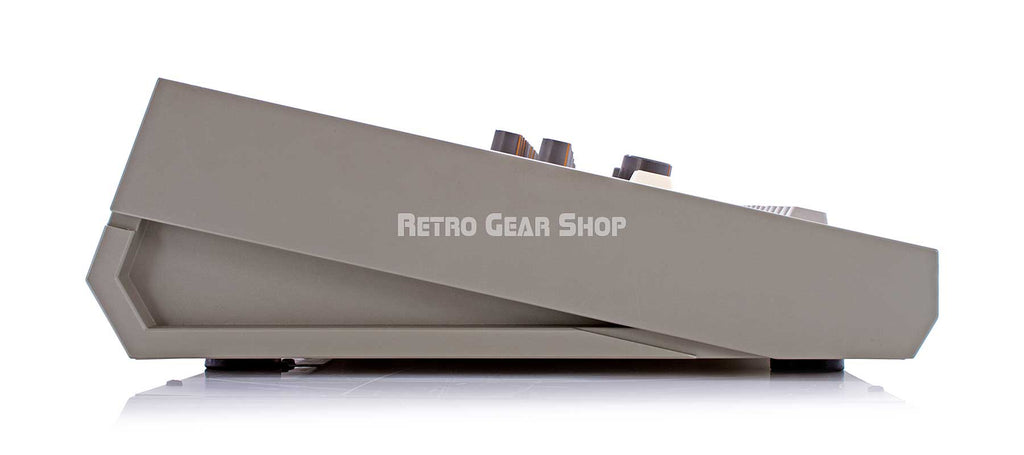 Roland TR-909 + Original Box Left