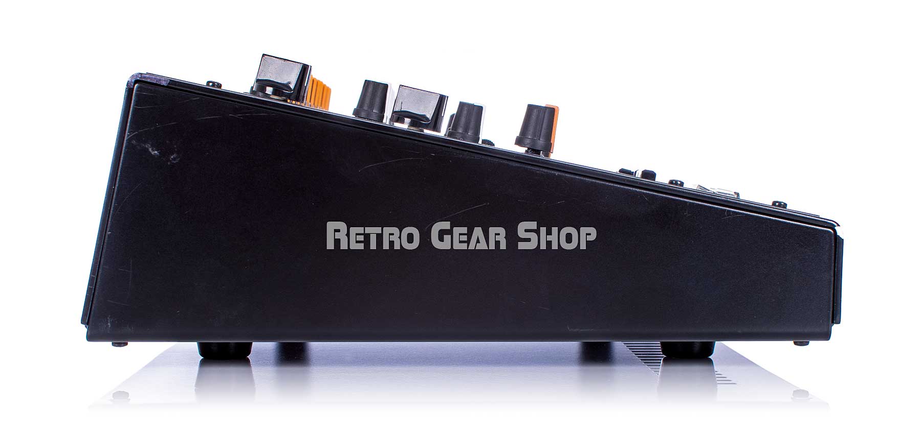 ヨコ This Week in Music Tech: In the Studio with Jonwayne and Moderat