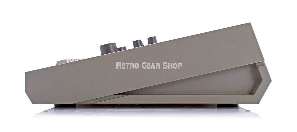 Roland TR-909 + Original Box Right