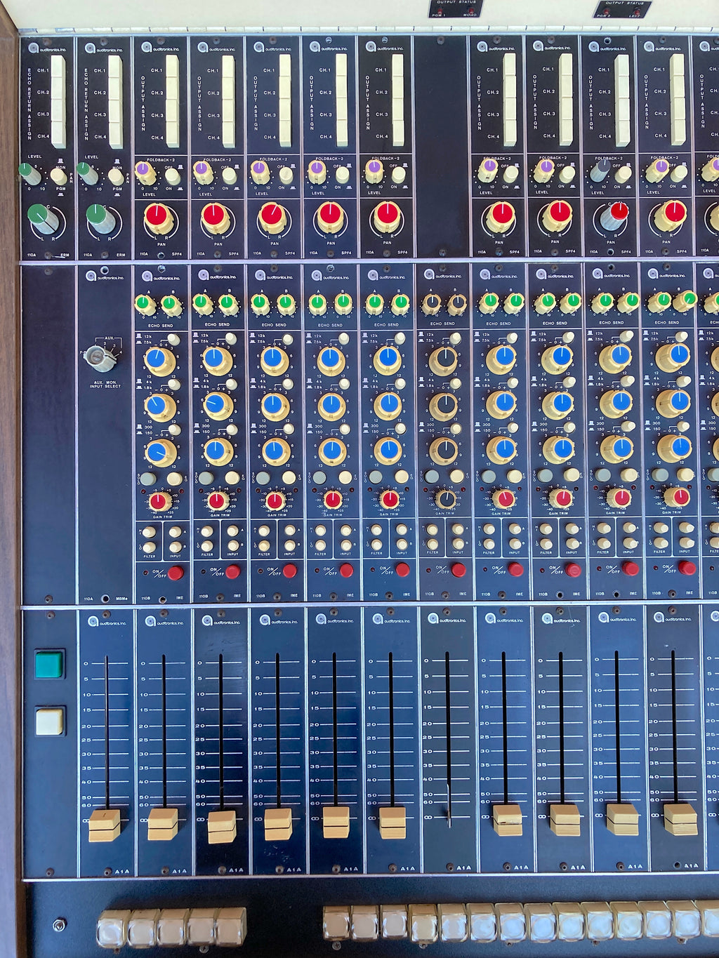 Auditronics Grandson 110A Top Left Detail