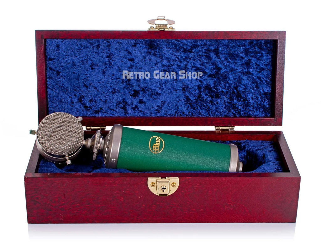 Blue Microphones Kiwi Wood Case Open
