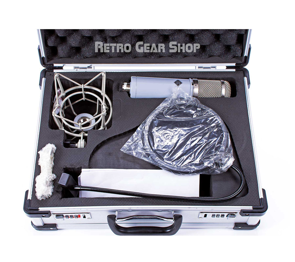 ADK Berlin 47T Flight Case Open Accessories Extras