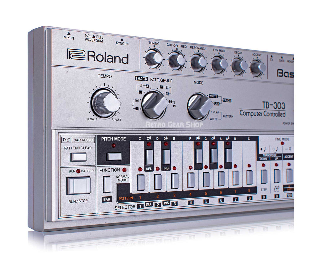 Roland TB 303 Bassline Rare Vintage Analog Synthesizer Synth Minty roland-tb-303-bassline-rare-vintage-analog-synthesizer-synth-minty