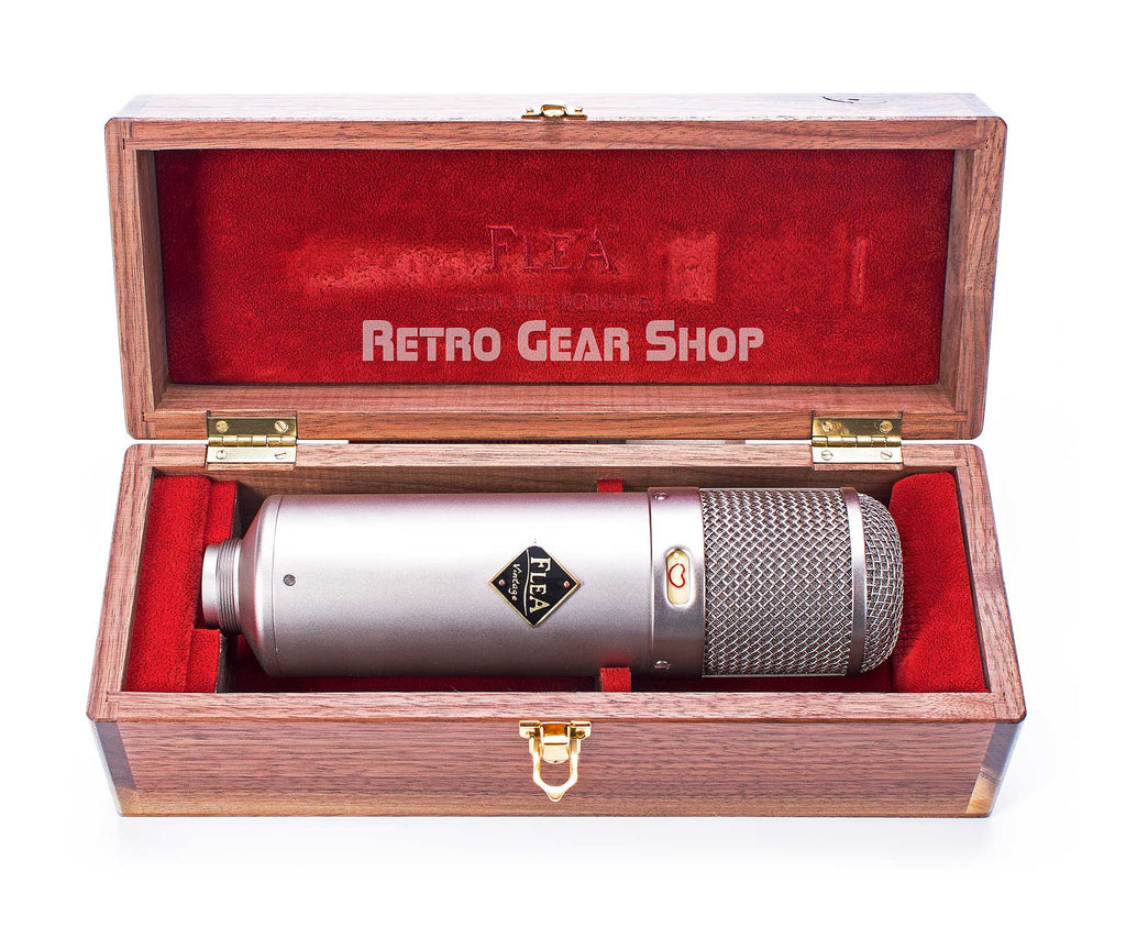 FLEA Microphones 48 Wood Box Case Open
